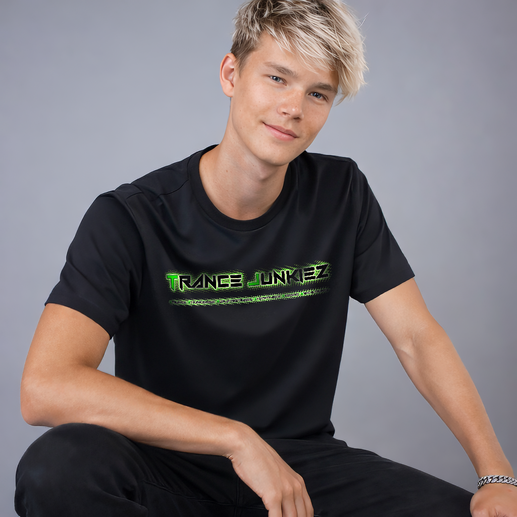 TRANCE JUNKIEZ – 2022 Branded - Fashion Fit -T-Shirt